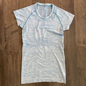 Lululemon Swiftly Tech Short Sleeve Size 6
